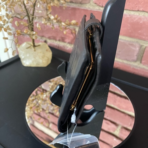 🔥Auth 🔥Chanel 🔥Women's Caviar🔥 Leather Long Wallet - Picture 8 of 10